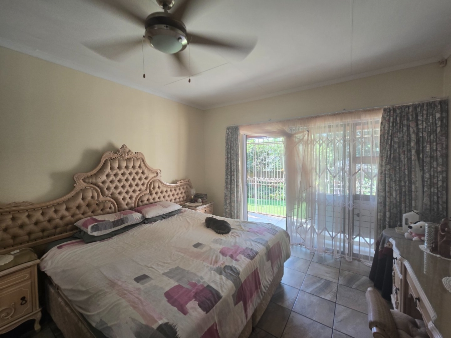 3 Bedroom Property for Sale in Safari Gardens North West